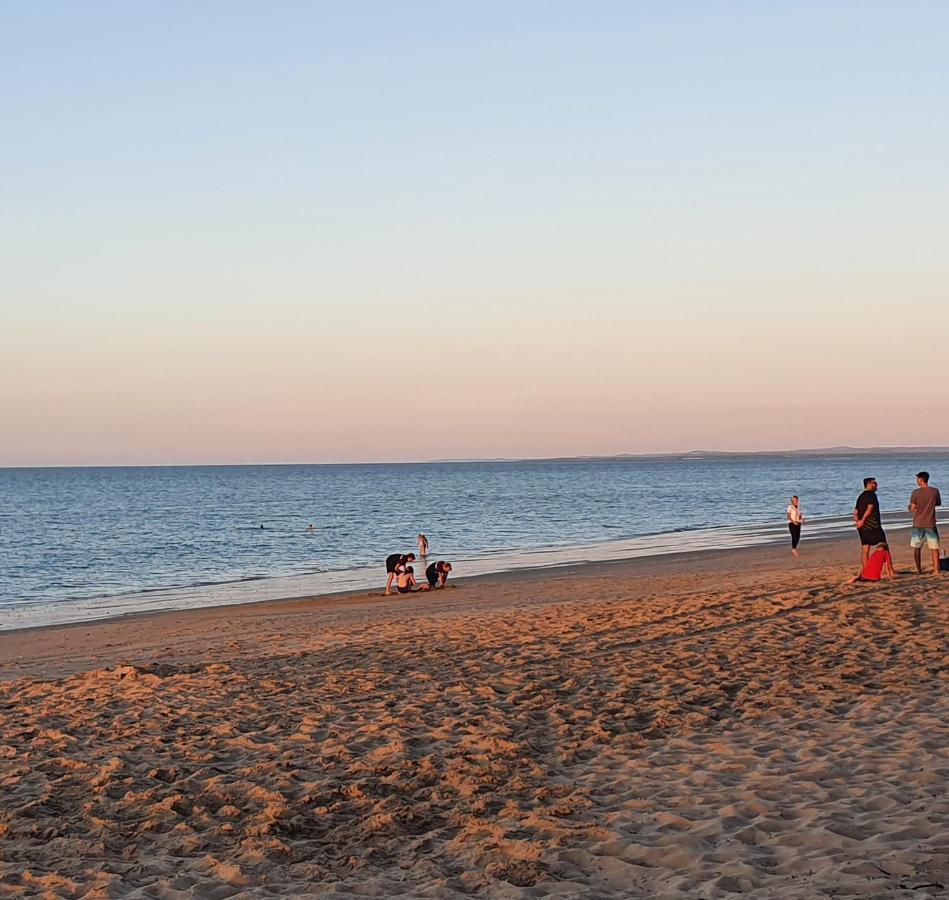 Villa Venezia Apt 3 - Spacious Hervey Bay Beachfront Apartment Extérieur photo