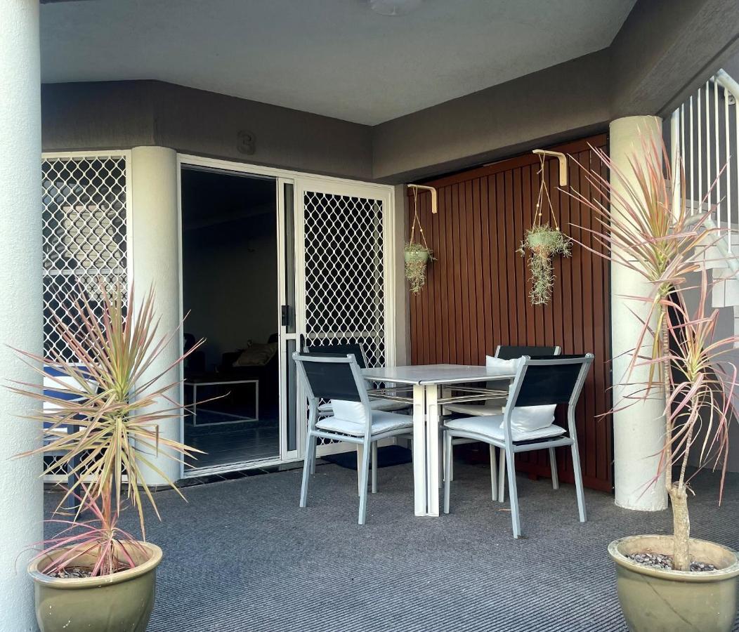 Villa Venezia Apt 3 - Spacious Hervey Bay Beachfront Apartment Extérieur photo